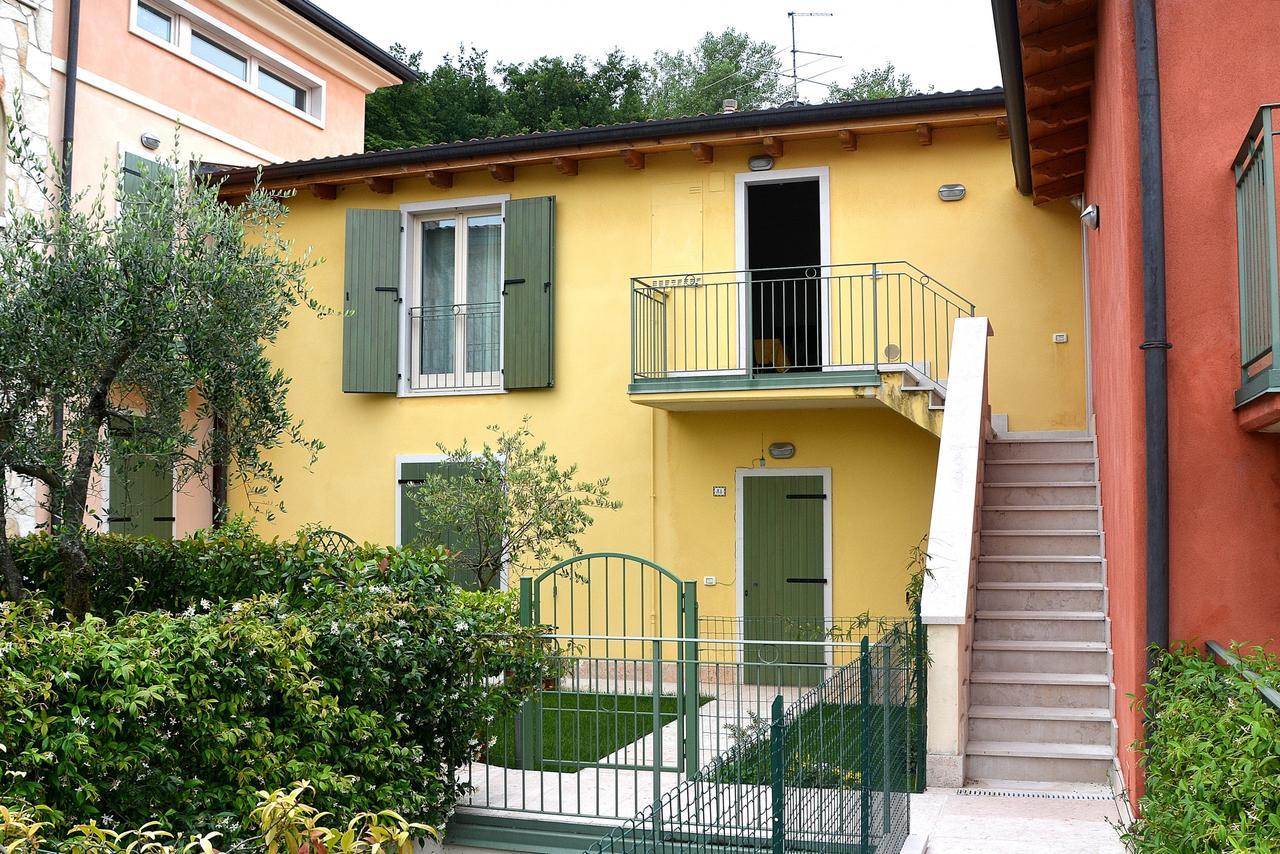 Residenza Alle Torri With Pool Torri del Benaco Kültér fotó