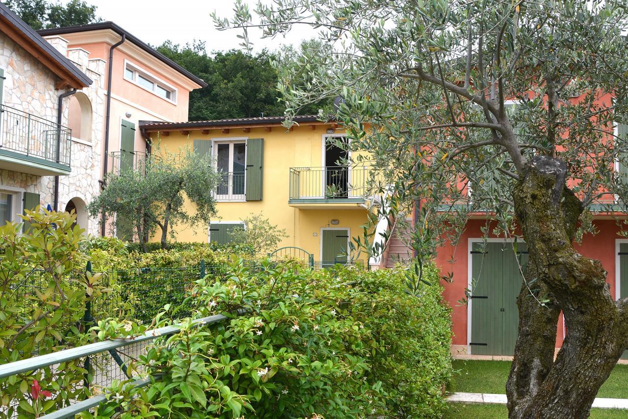 Residenza Alle Torri With Pool Torri del Benaco Kültér fotó